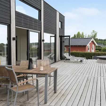 Holiday home 4 Bedroom Gorgeous In Sjolund